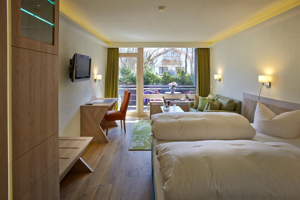 Hotel Schloss Berg แบร์ก อัม ชตาร์นแบร์เกอร์เซ ห้อง รูปภาพ