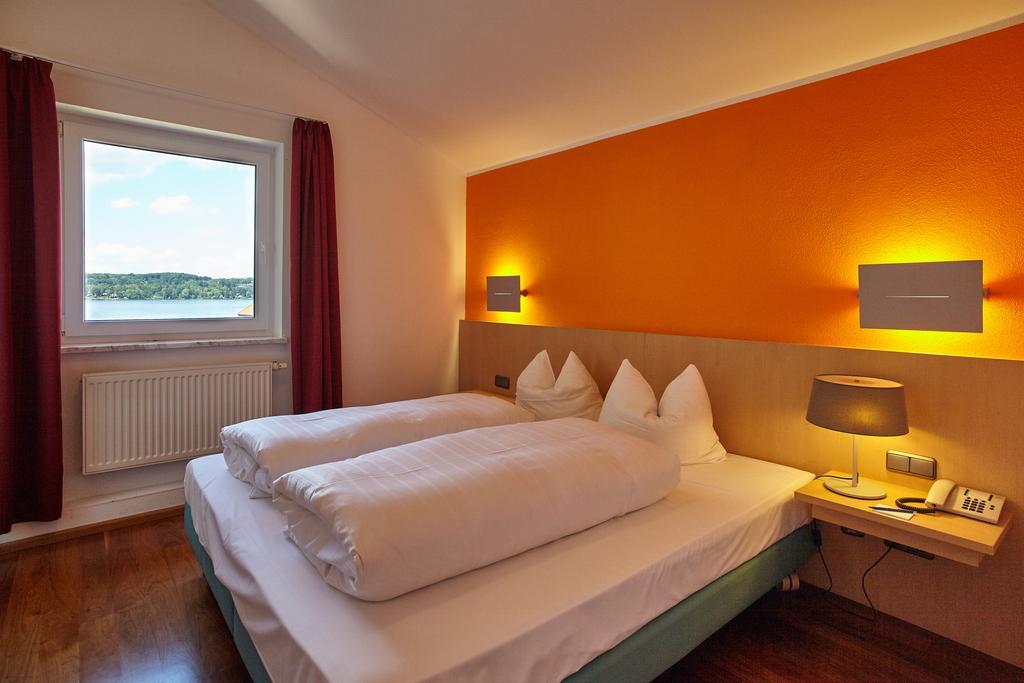 Hotel Schloss Berg แบร์ก อัม ชตาร์นแบร์เกอร์เซ ภายนอก รูปภาพ