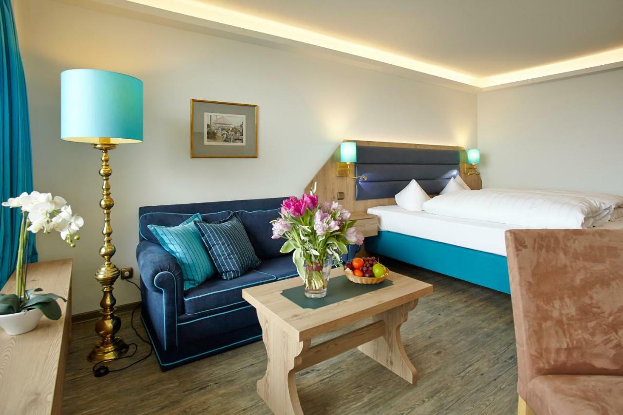 Hotel Schloss Berg แบร์ก อัม ชตาร์นแบร์เกอร์เซ ภายนอก รูปภาพ